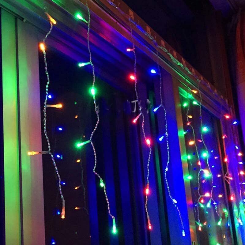 Χριστουγεννιάτικα Λαμπάκια Κουρτίνα LED Πολύχρωμο RGB 3x2m 240L Χριστουγεννιάτικα Λαμπάκια Κουρτίνα LED 3x2m σε πολύχρωμο RGB φως με διάφανο καλώδιο για εσωτερική διακόσμηση